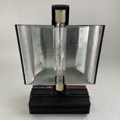Vanquish 630WCMH All in One Grow System Tested