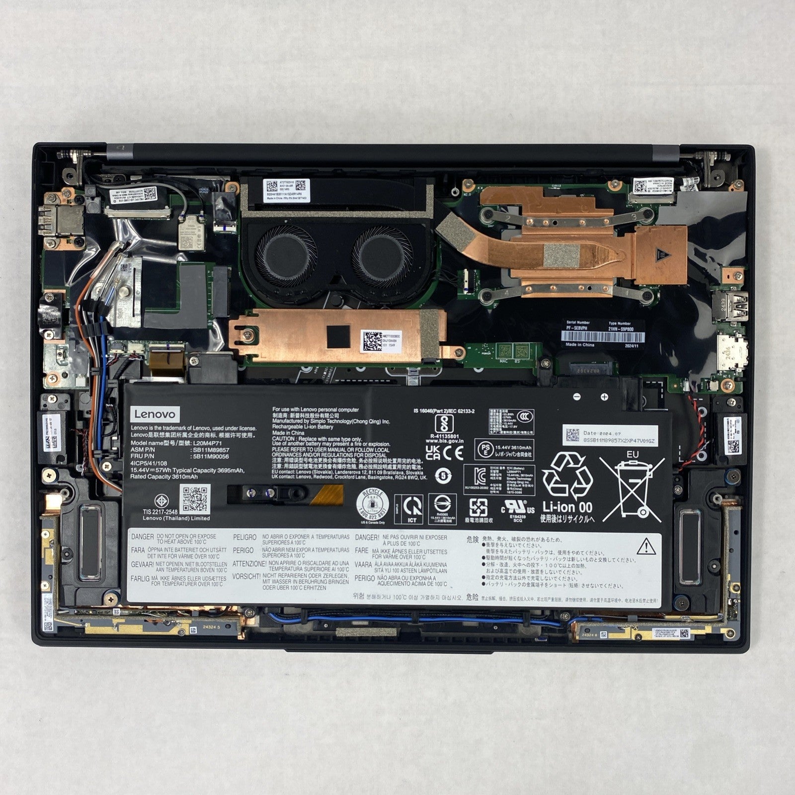 Lenovo ThinkPad X1 Carbon Gen 11 i7-1365U 1.80 GHz 16 GB RAM 14.0" No HDD No OS