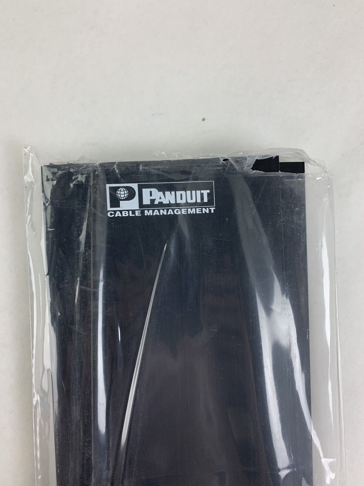 Panduit RWMPV45E-KIT Rack Net Runner Vertical Cable Manager Panels Box Opened
