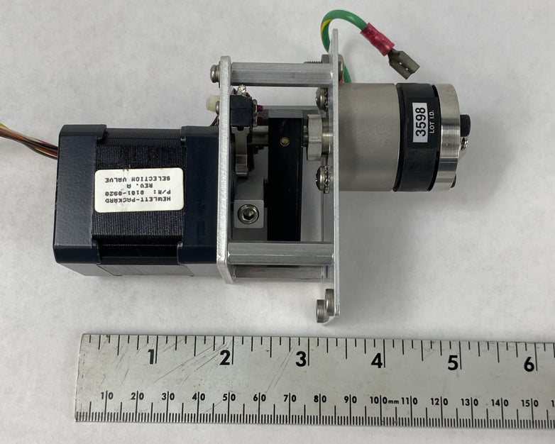 Rheodyne 7750E-030 6 Port Valve Oriental Motor C7733-9012K Vexta Stepping Motor