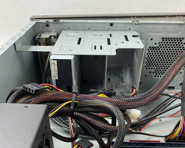 Asus CG5270 MT Intel Core 2 Quad Q8300 2.5GHz 8GB RAM No HDD No OS