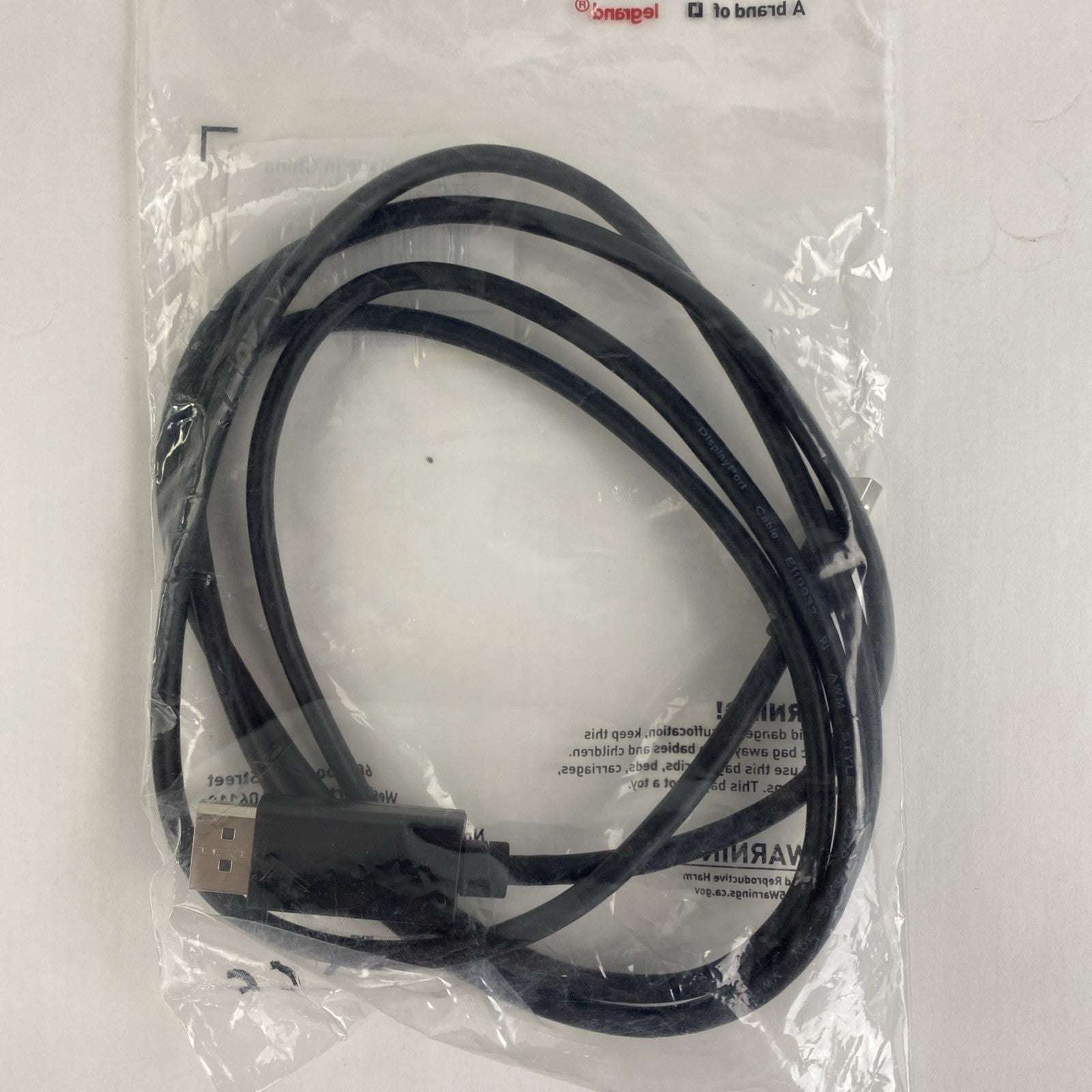 C2G 54301 6FT Mini Display Port Mini- DP to standard DP Lot of 34