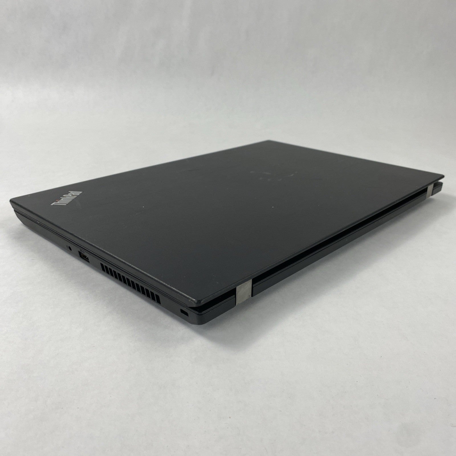 Lenovo ThinkPad L580 Intel Core i5-8250U 1.60 GHz 8GB RAM 15.6" No HDD No OS