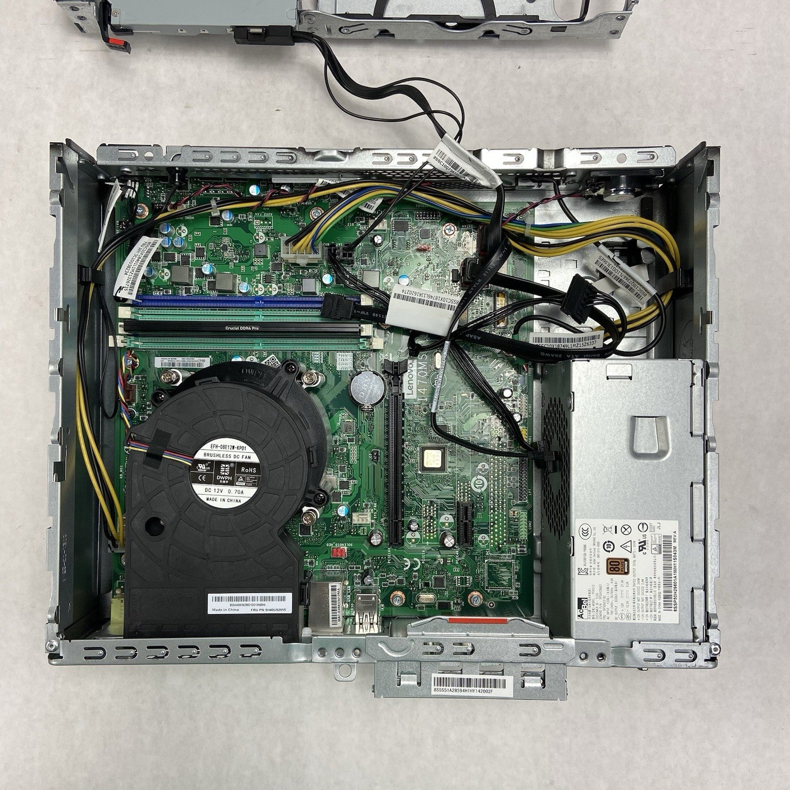 Lenovo ThinkCentre M80s SFF Intel Core i7-10700 2.9GHz 16GB RAM No HDD No OS11