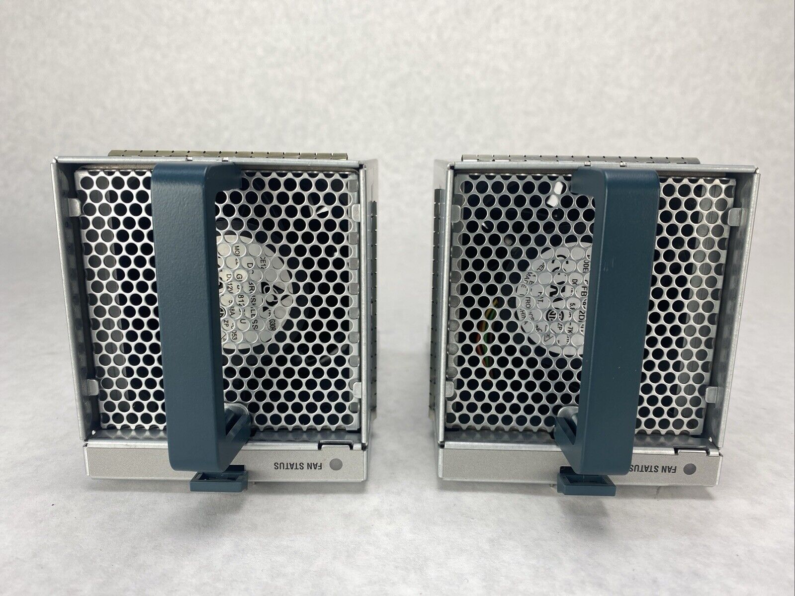 Lot( 2 ) Cisco N20-FAN5 V02 Blade Server Fan Module 800-30208-06 D0