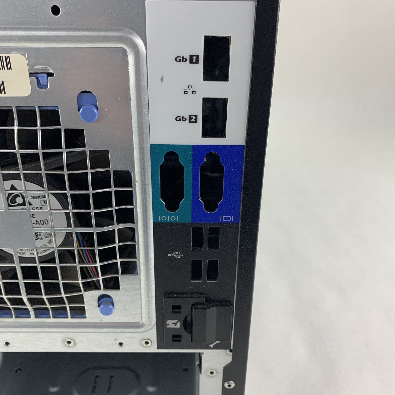 Dell PowerEdge T410 BareBones Chassis No MB No CPU No Ram No OS No HDD No PSUs