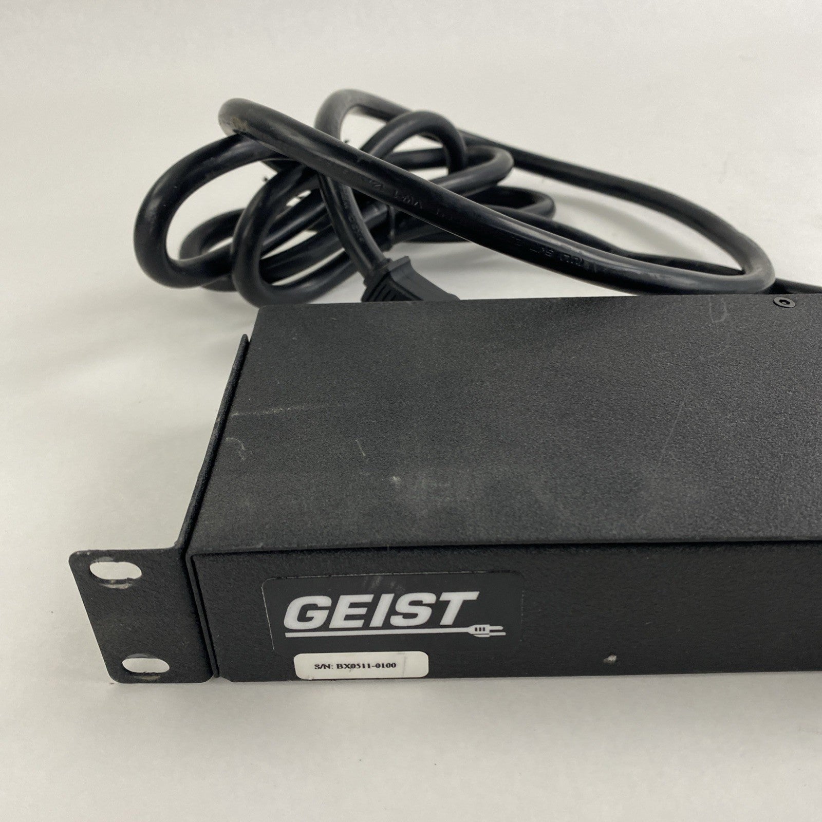 Geist SPC104-1020 10 Outlet 125VAC 20A Power Strip3