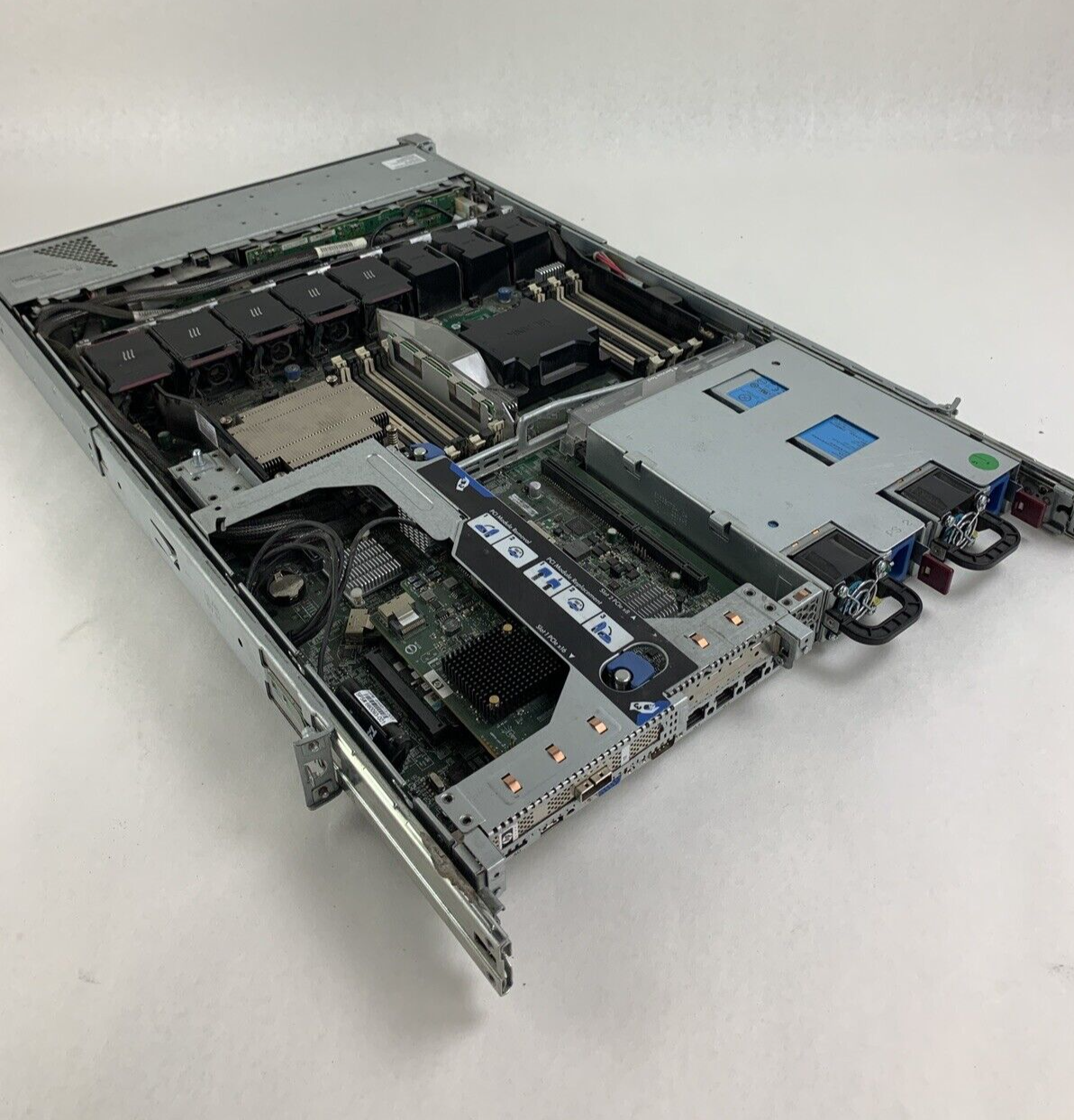 HP ProLiant DL360e Gen8 Intel Xeon E5- 2403 1.8 GHz 32 GB Ram No OS No HDD10