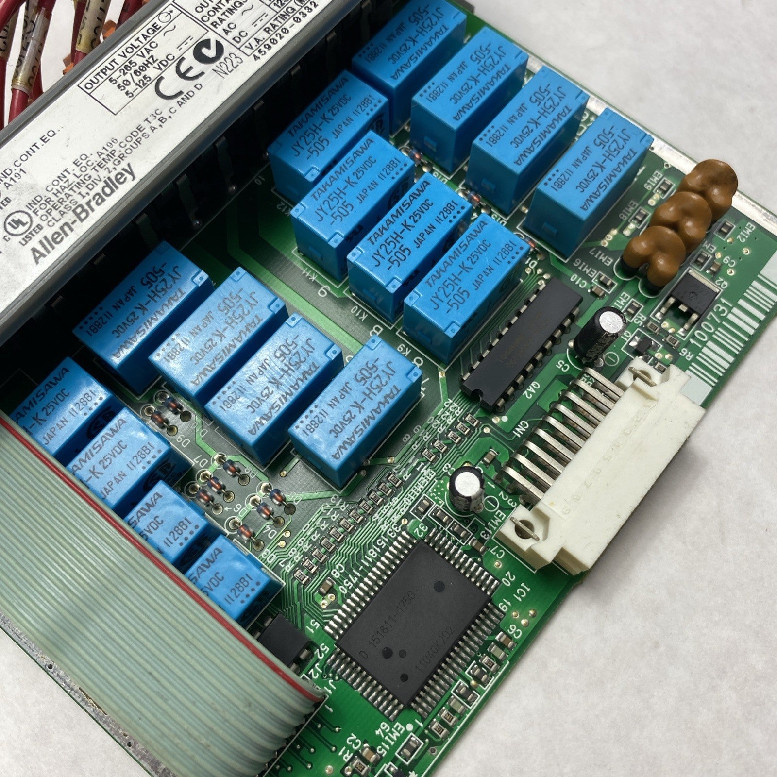 Allen-Bradley SLC500 Output Module 1746-OW16 Ser. D - Missing Cover And Untested9