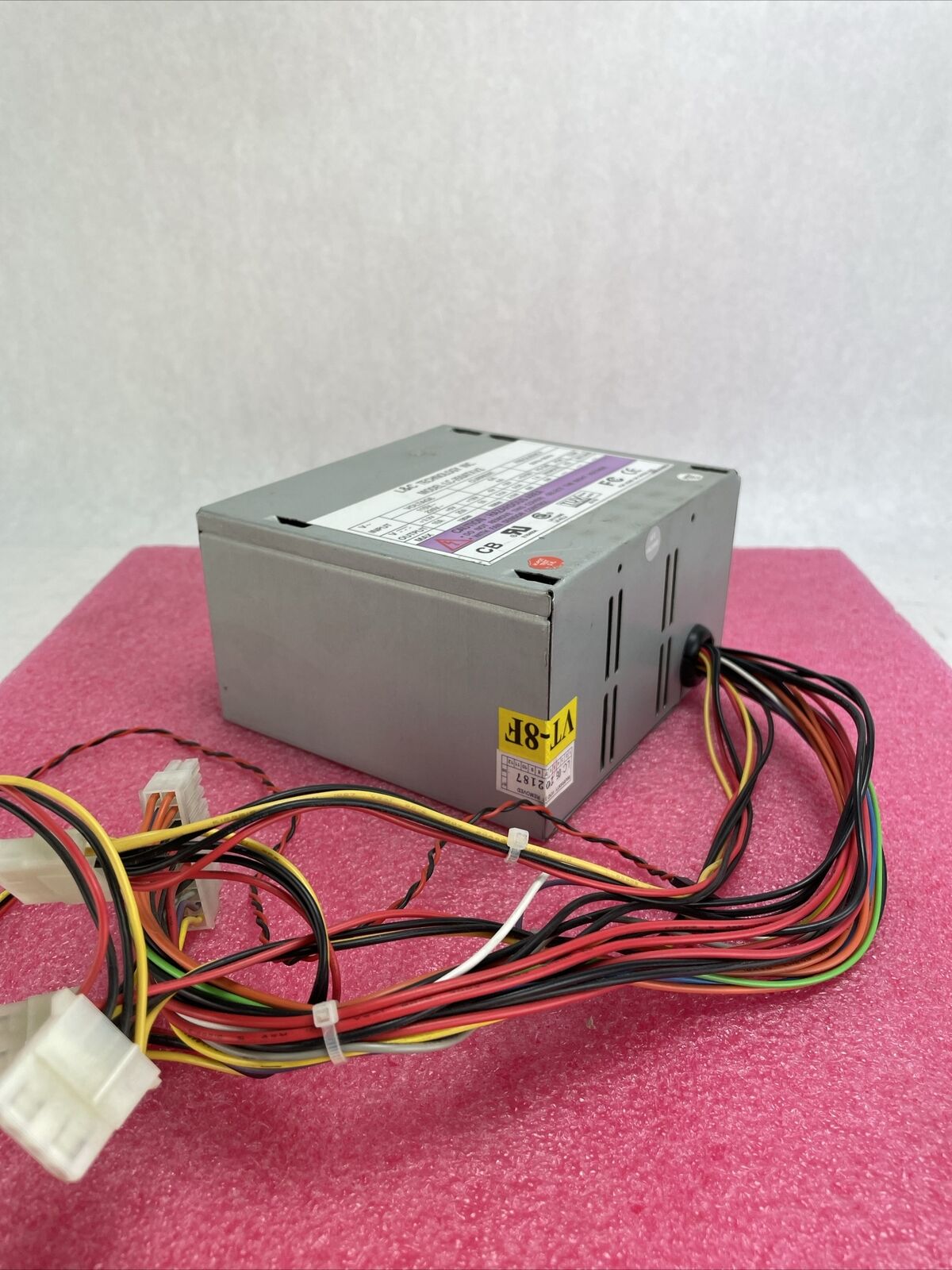 L&C Tehcnology LC-250ATXV2 250W Power Supply