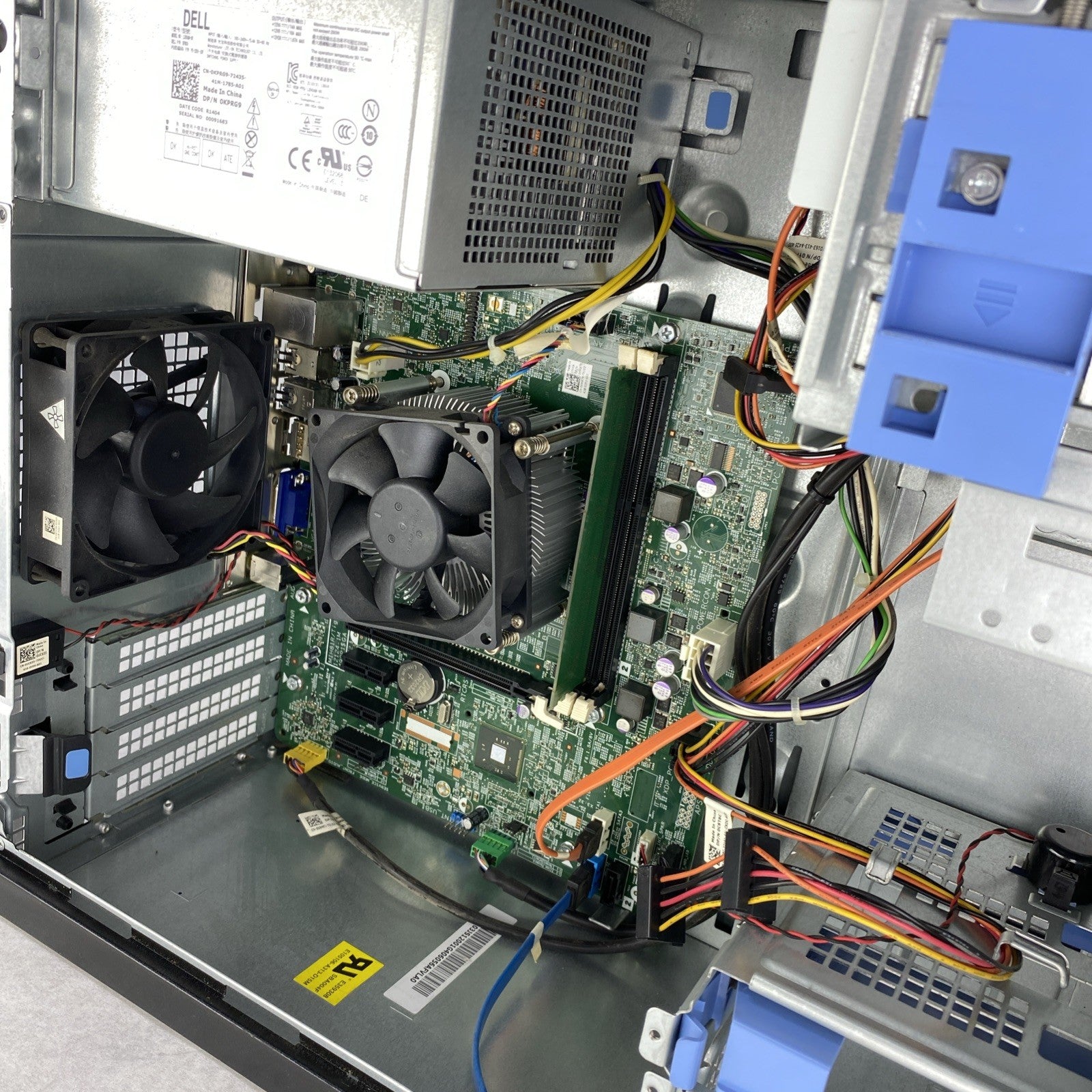 Dell OptiPlex 3020 MT Intel Quad Core i5-4570 3.20GHz 4GB RAM DVDRW No HDD OS