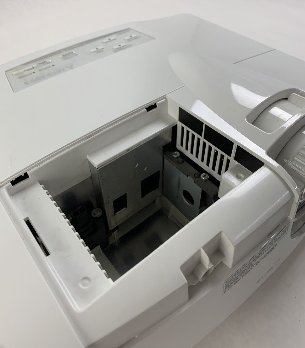Mitsubishi XD600U Projector