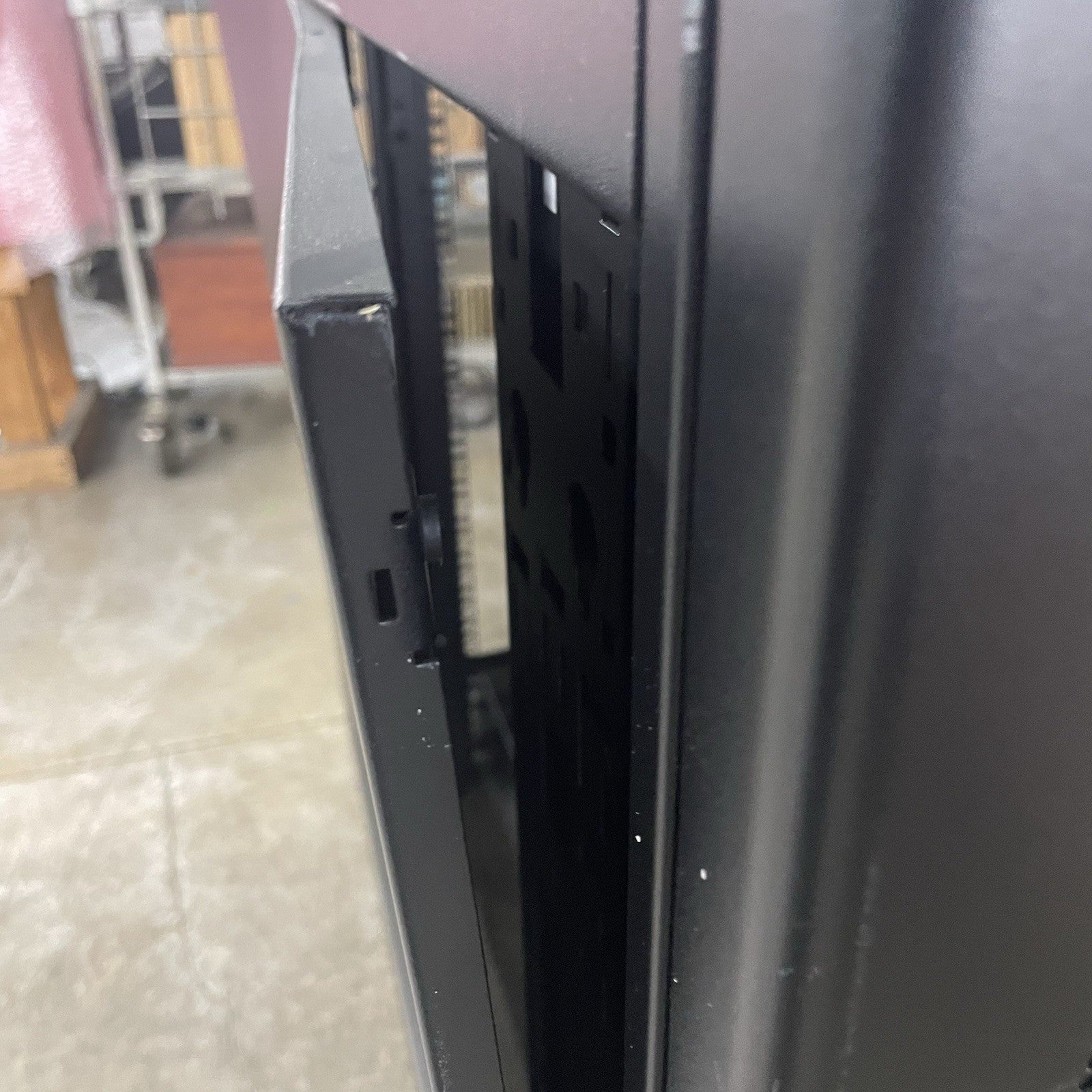 APC E242296 NetShelter SX 42U Server Rack 19" Enclosure Cabinet No Key