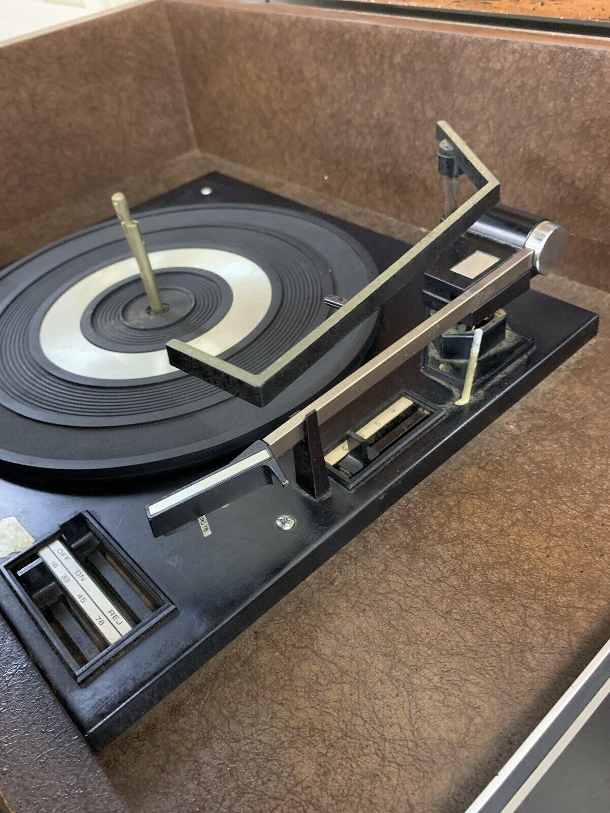 Vintage Zenith Record and Track Player JR900P3 For Parts and Repair