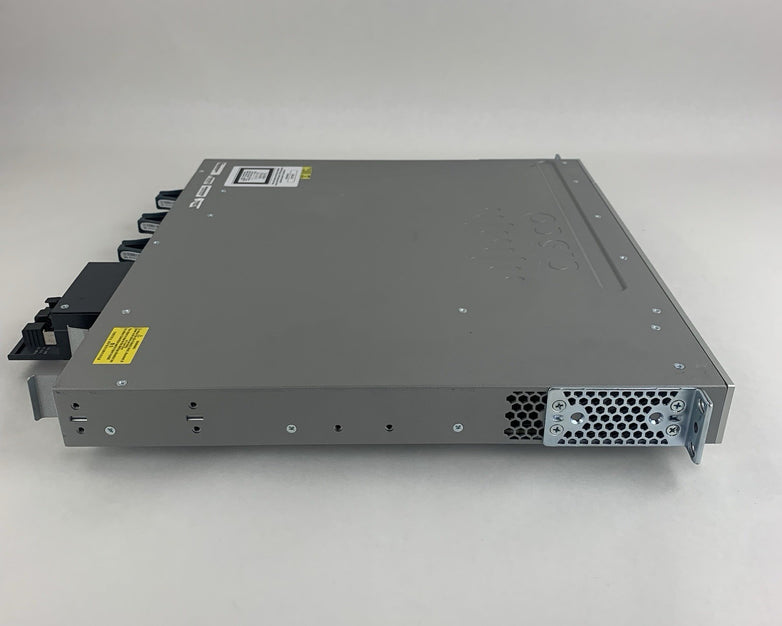Cisco WS-C3850-48P-L V07 48-Port PoE Switch Tested w/ C3850-NM-4-10G 1x PSU