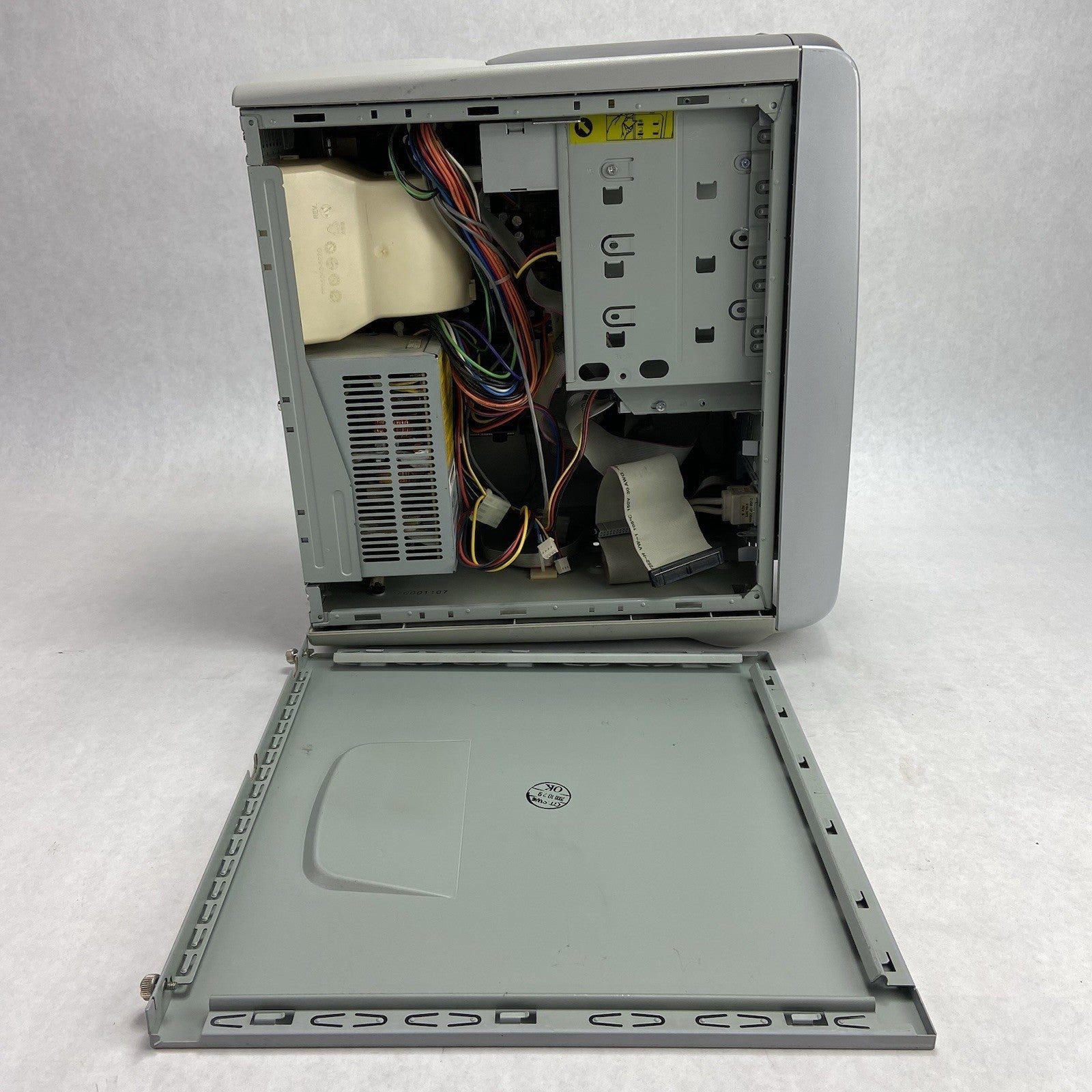 HP Pavilion 8860 MT AMD Athlon 999MHz 512MB RAM No HDD No OS10