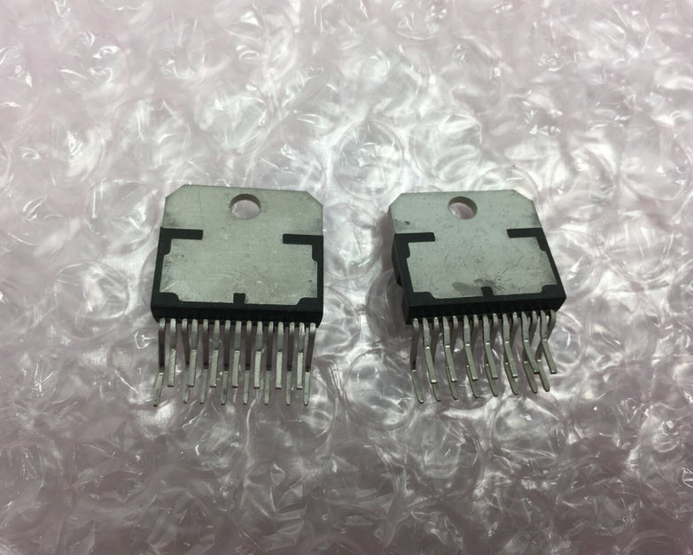 Sylvania ECG7071  Integrated Circuits   Lot of 2  NOS