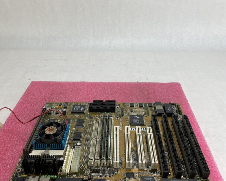 Hyundai P54CTR8 Motherboard Bad Time Chip Boots into Bios