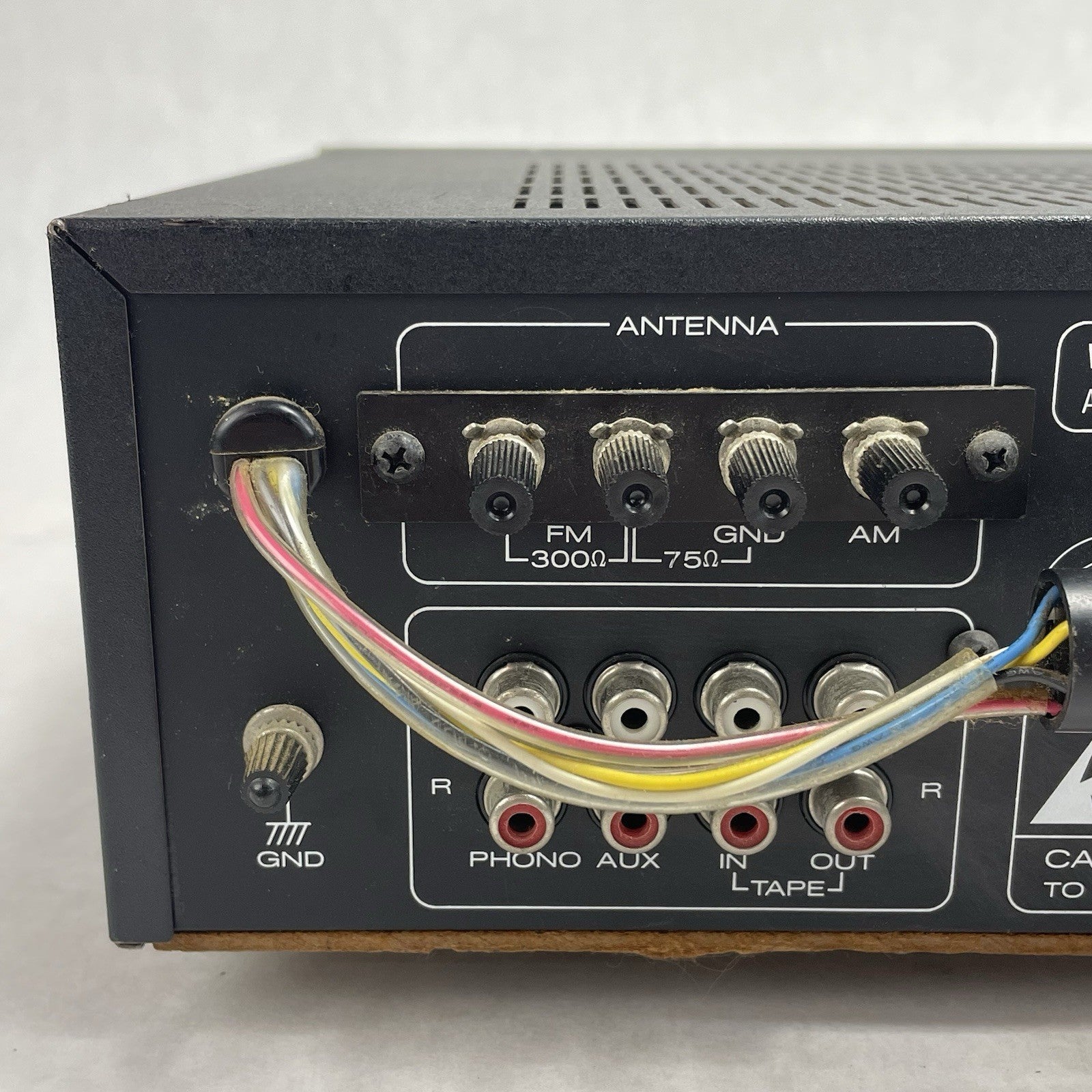 Marantz SR225 Stereo Receiver Tested10