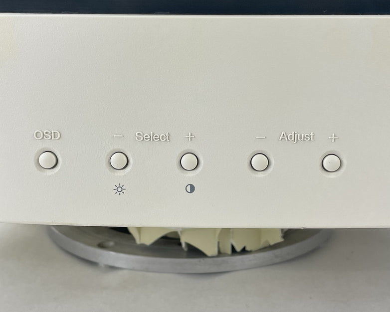 KDS 17" CRT Retro Gaming Monitor XF-70 Xflat Korea Data Systems Broken Stand