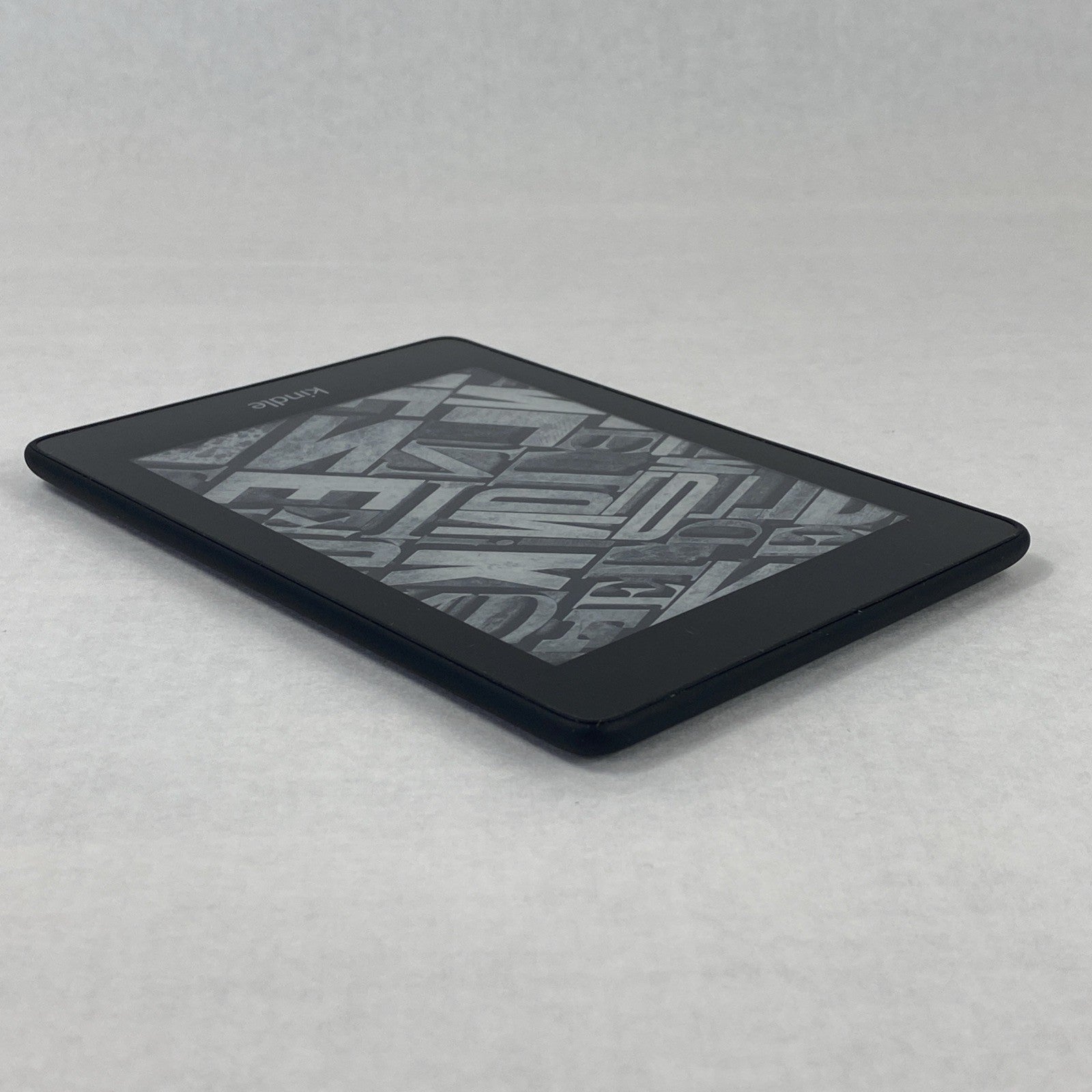 Amazon Kindle Paperwhite PQ94WIF 10th Generation 32GB 6" Wifi Black