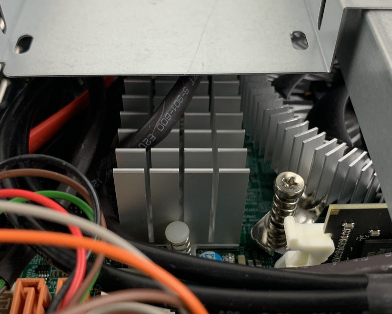 Supermicro Micro Desktop X11SSV-Q i5-7500 3.8 GHz 8 GB Ram No OS No HDD No AC