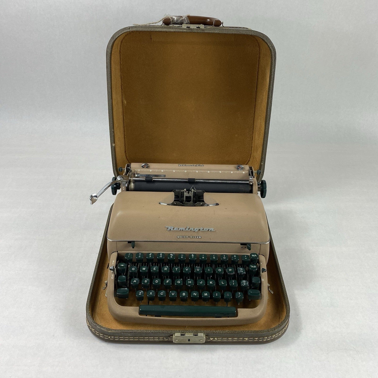 Remington Quiet Riter Miracle Tab Manual Typewriter with Case and Key Untested