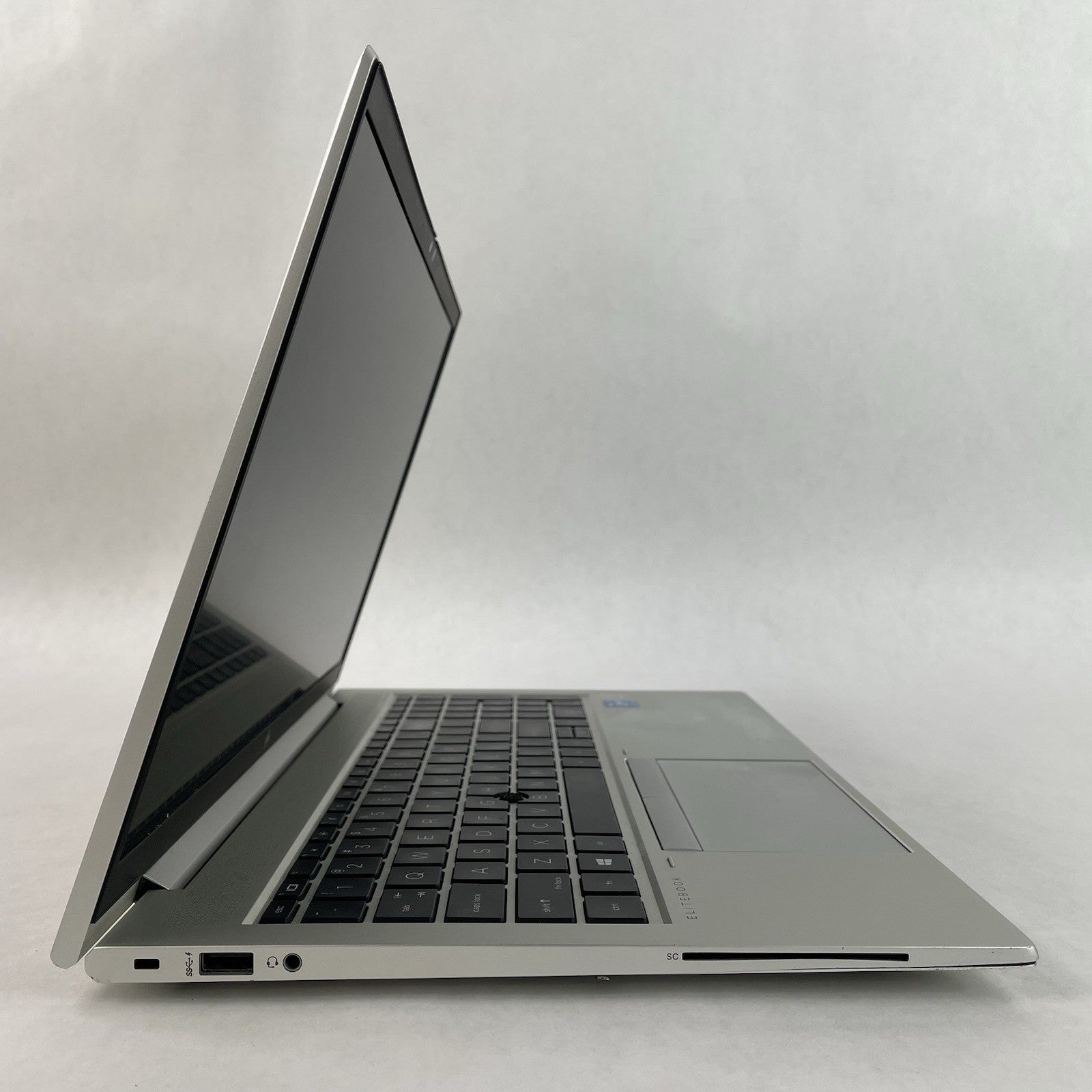 HP EliteBook 850 G8 15.6" i5-1145G7 2.60 GHz 8 GB RAM No SSD/OS/AC- Bad USB Slot3
