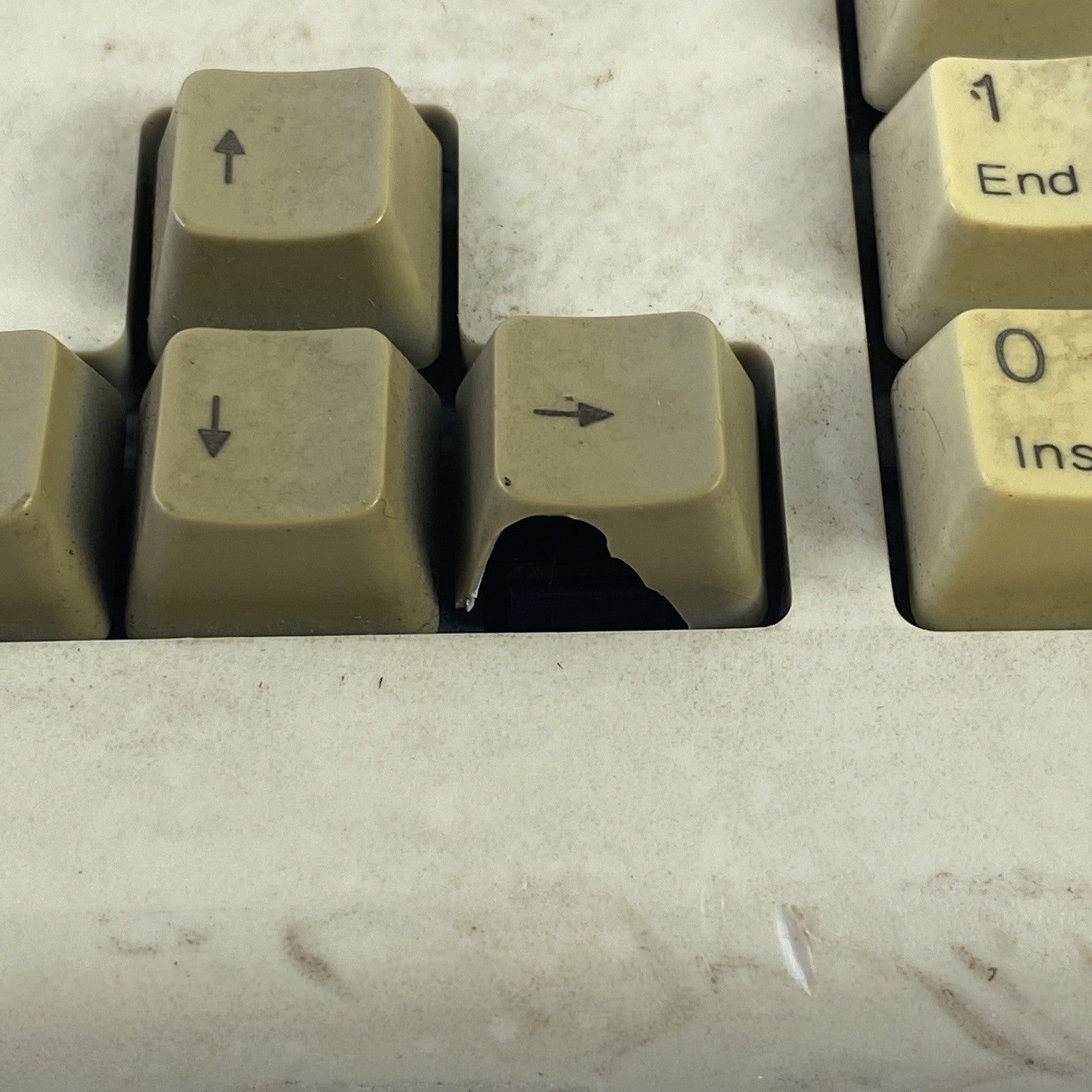 Dell AT101W Keyboard w/ 6 Pin Power Cord4