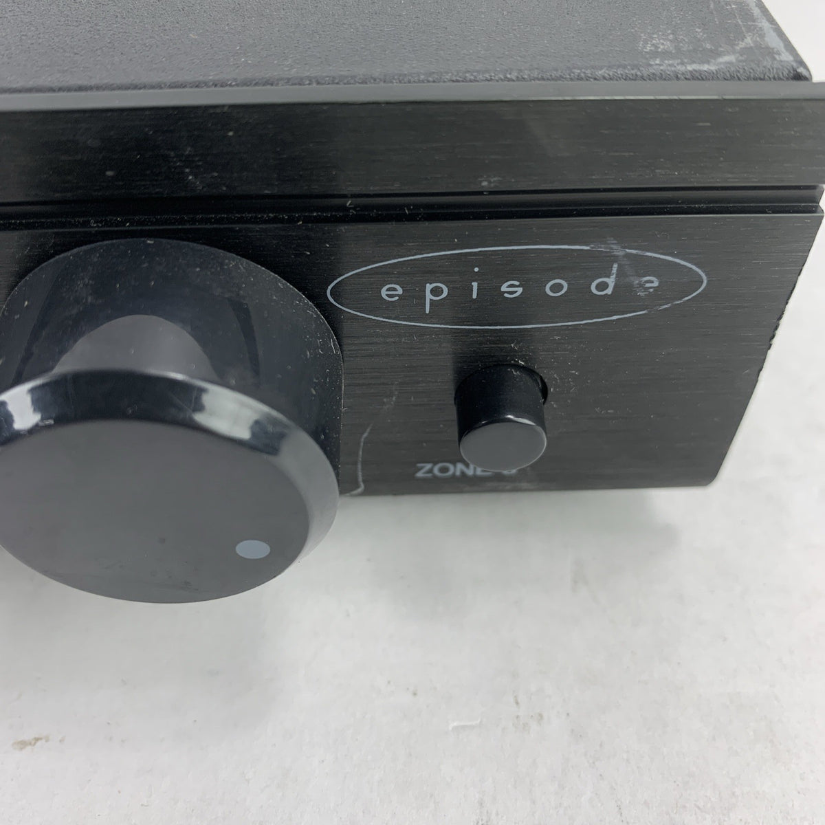 Episode EA-MR-SSVC-6 6-Pair Speaker Selector Box1
