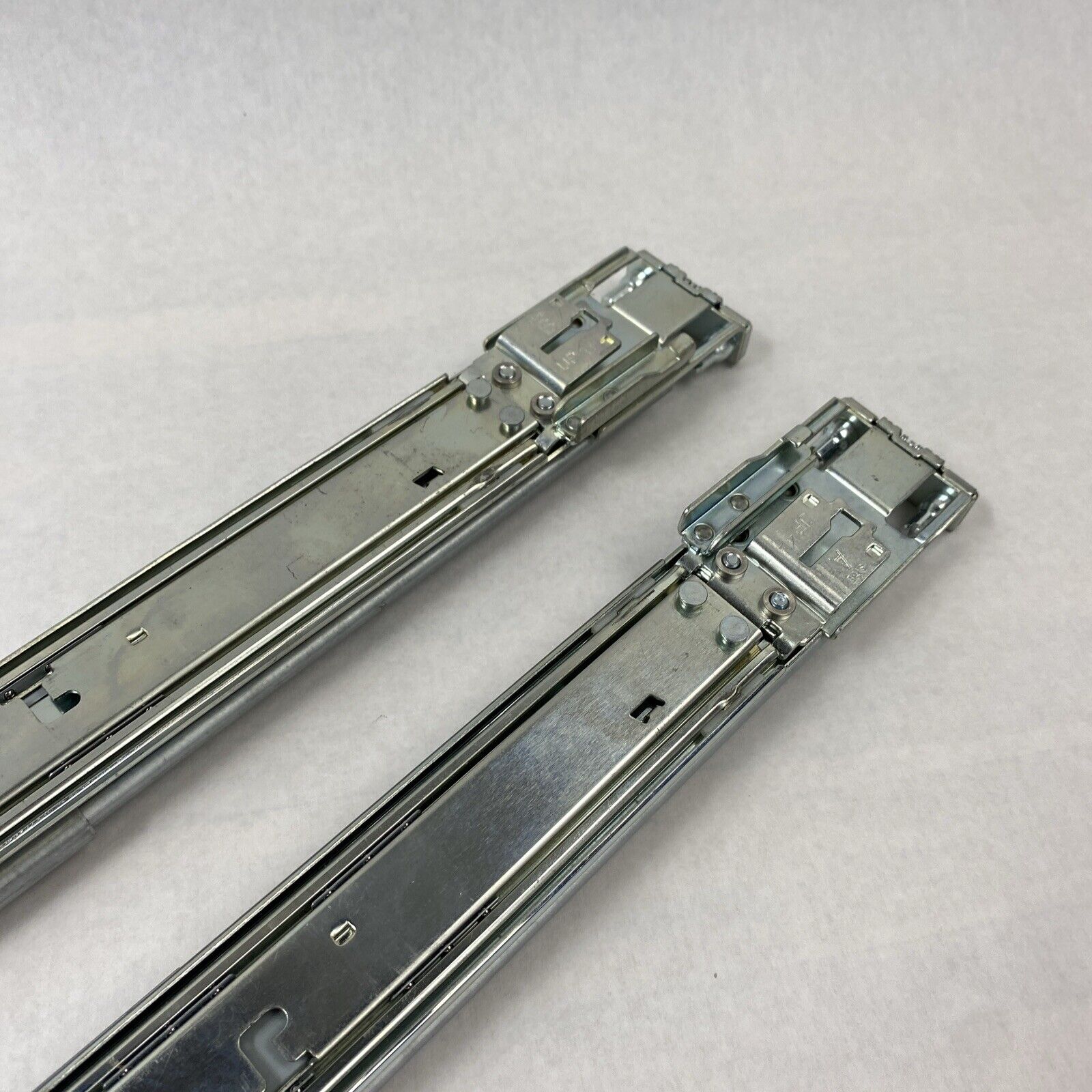Dell 9RFVV / RK1KT Left and Right PowerEgde R420 R620 1U Sliding Rail Kit