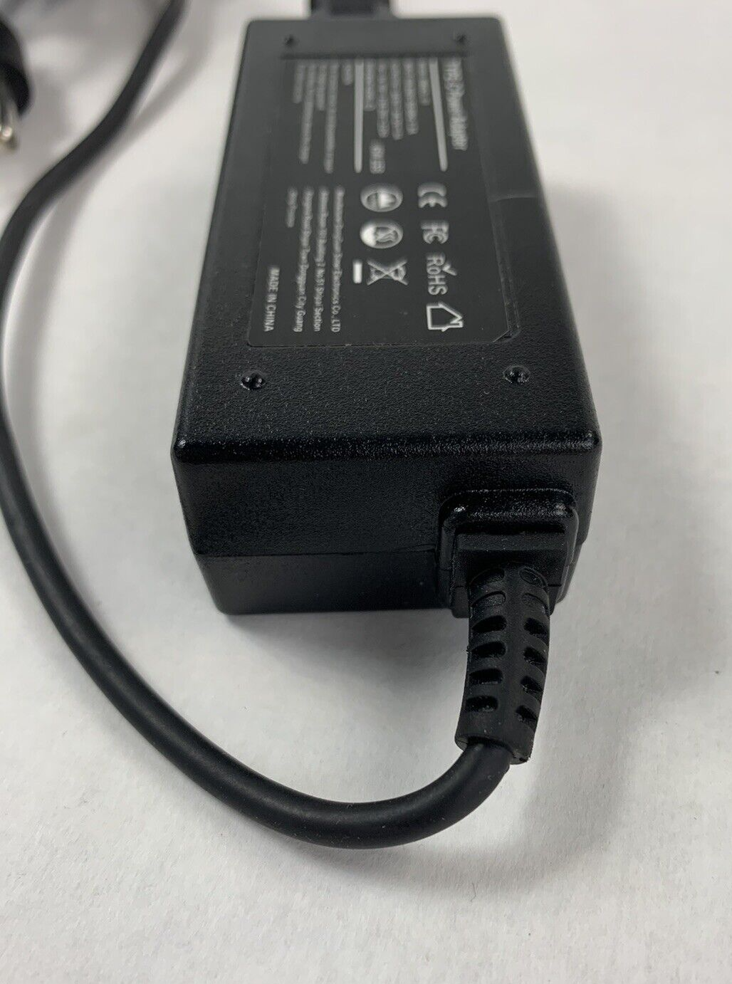 Lot of 8 Total Micro SM45CL-01 50-60 Hz 45W Power Supply Adapter