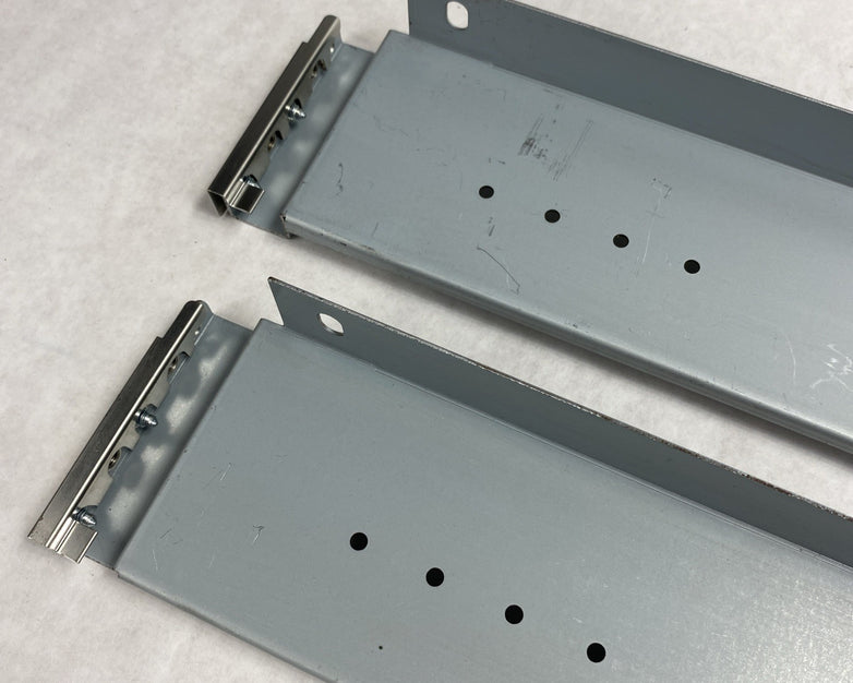IBM/Lenovo Storwize 45W8837 48W8838 2U Rail Set