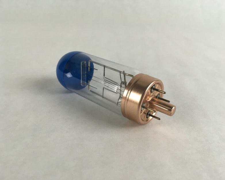 Sylvania DAF 120V 300W Projector Projection Video Lamp Bulb (Lot of 2)
