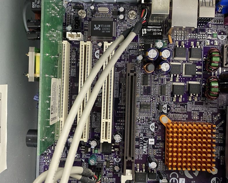 eMachines T2341 MT AMD Athlon XP 2400T 2GHz 384MB RAM No HDD No OS