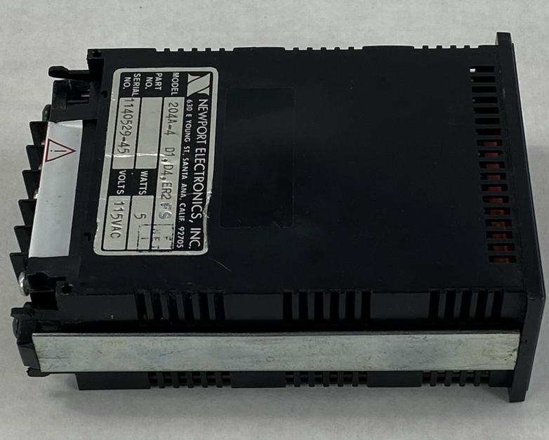 Newport Electronics 204A-4 D1 D4 ER2 FS Voltmeter