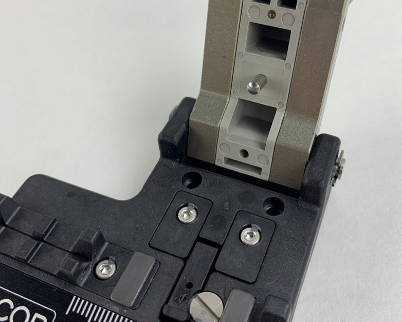 Siecor FBC-006 Corning Cable Systems  High-Precision Fiber Cutter Cleaver