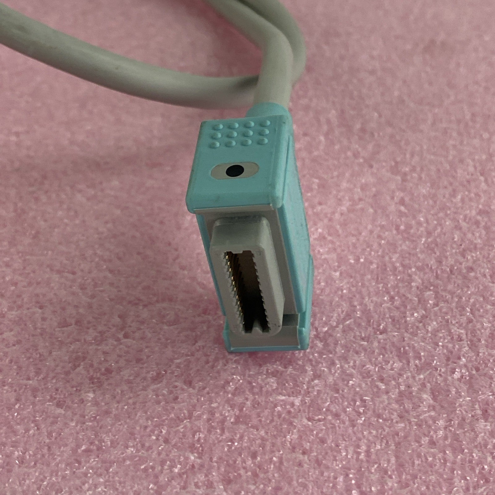 Philips M3081-61626 12c 9c IntelliVue MSL Patient Monitoring Link Cable Lot of 33