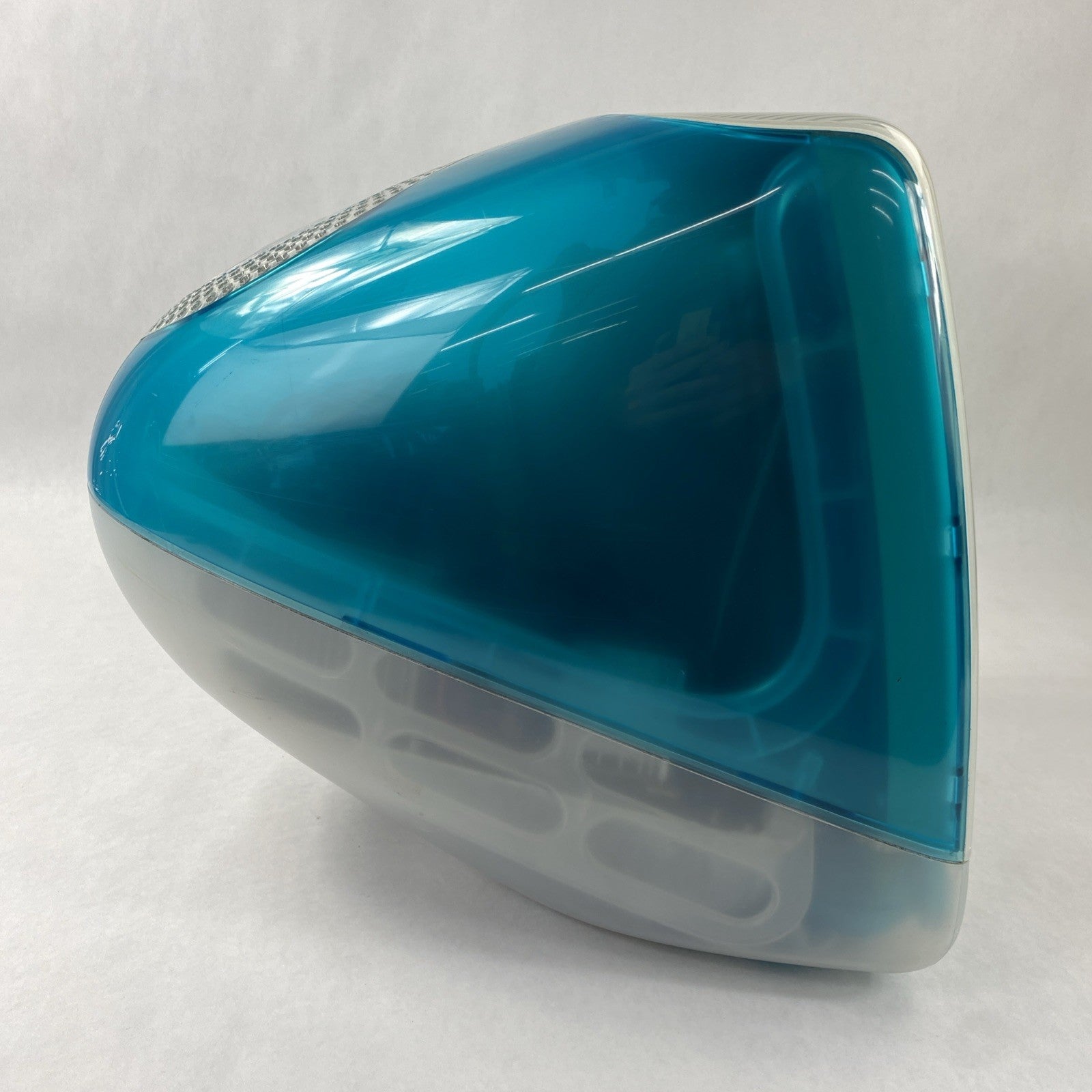 Apple M5521 iMac G3 1999 PowerPC 750 G3 350 MHz 64 MB RAM No HDD No OS