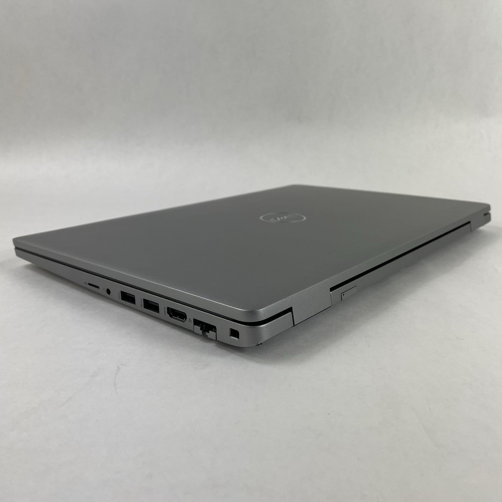 Dell Latitude 5520 15.6" i5-1145G7 2.60 GHz 16 GB RAM No SSD/OS/AC12