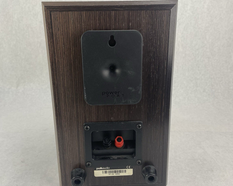 Single Polk Audio RTi28 Speaker w/ Wall Mount