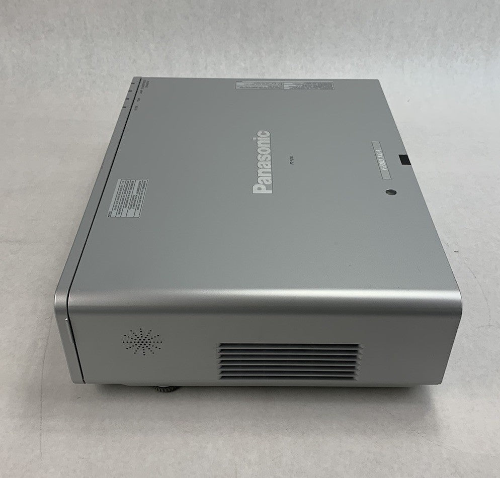 Panasonic PT-F200U LCD Projector No Remote 1831 Lamp Hours