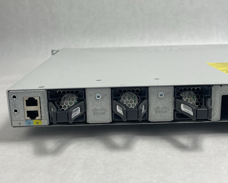 Cisco Catalyst C9300L-24T-4G-E V01  24-Port 9300 Tested & Reset 2x PSU