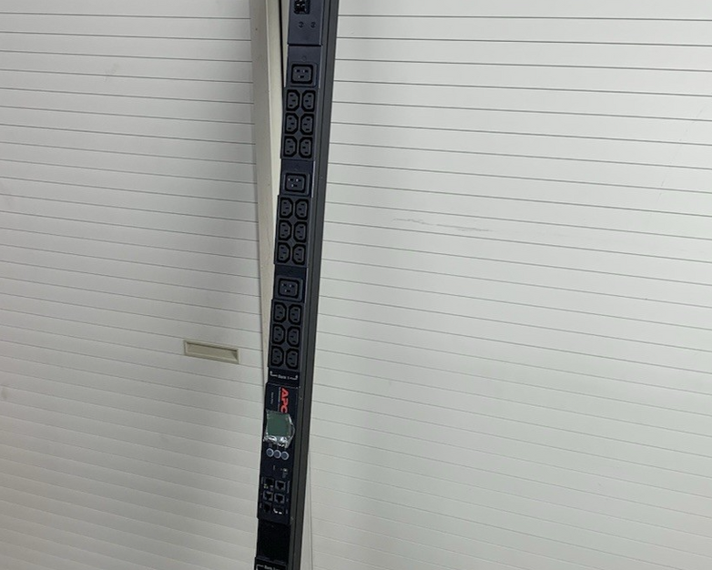 APC AP8841 Metered Rack PDU 6 Foot - Tested, Reset, and Working