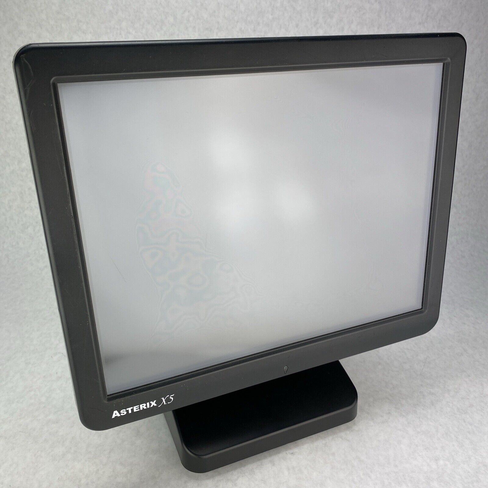 PioneerPOS AsterixTouch-X5 15" AIO Intel Atom D2250 1.86GHz 4GB RAM No HDD