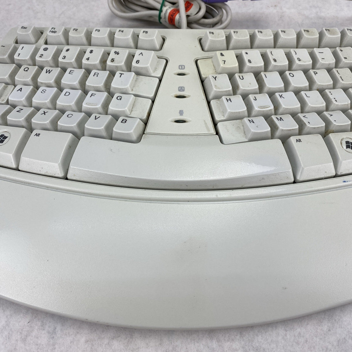 Microsoft X08-73009-01 Ergonomic Wired Keyboard w/ USB Adapter - Tested4