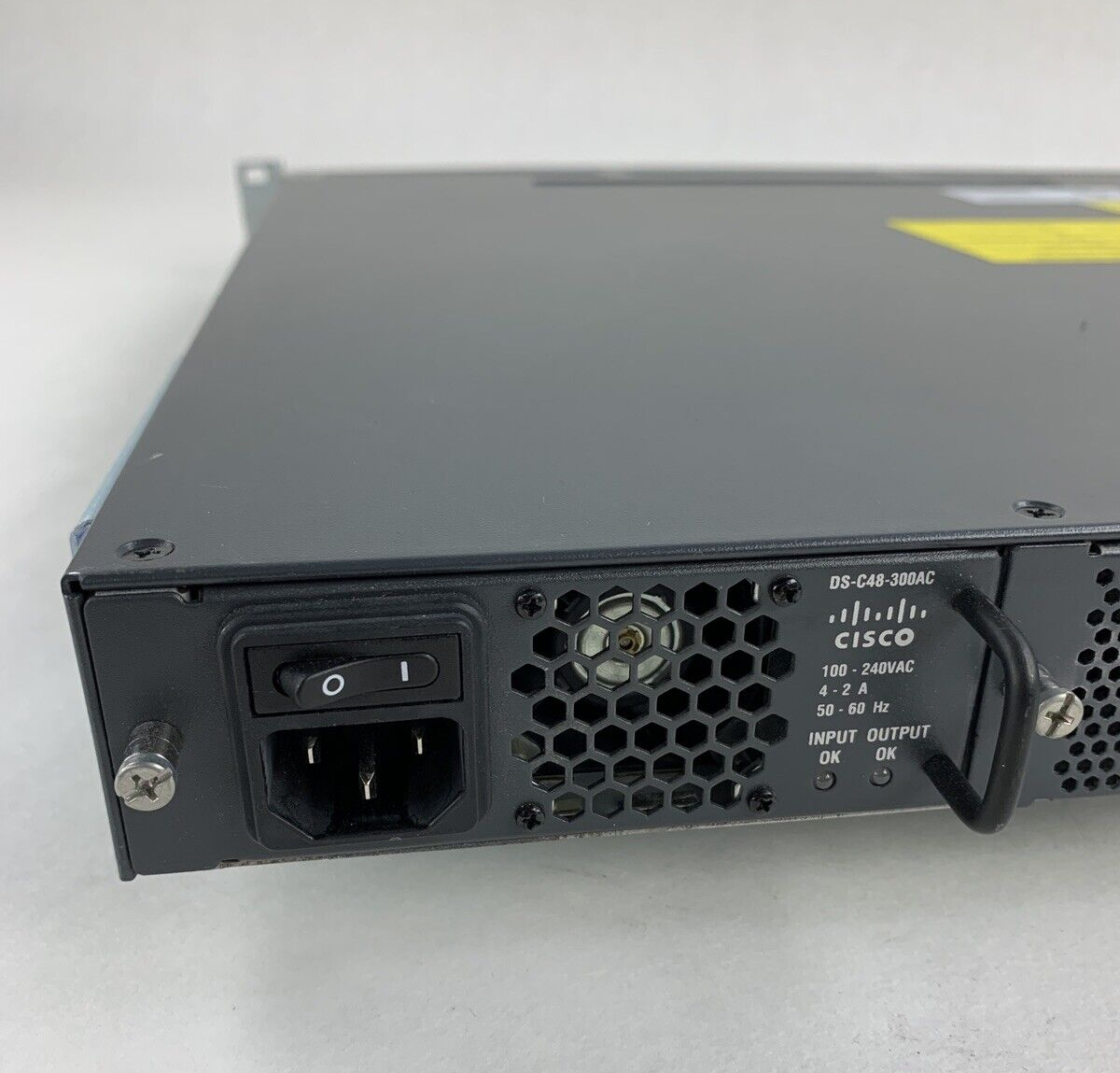 Cisco DS-C9148-K9 V01 48-Ports 16G  1U Multilayer Fabric Switch Tested Reset