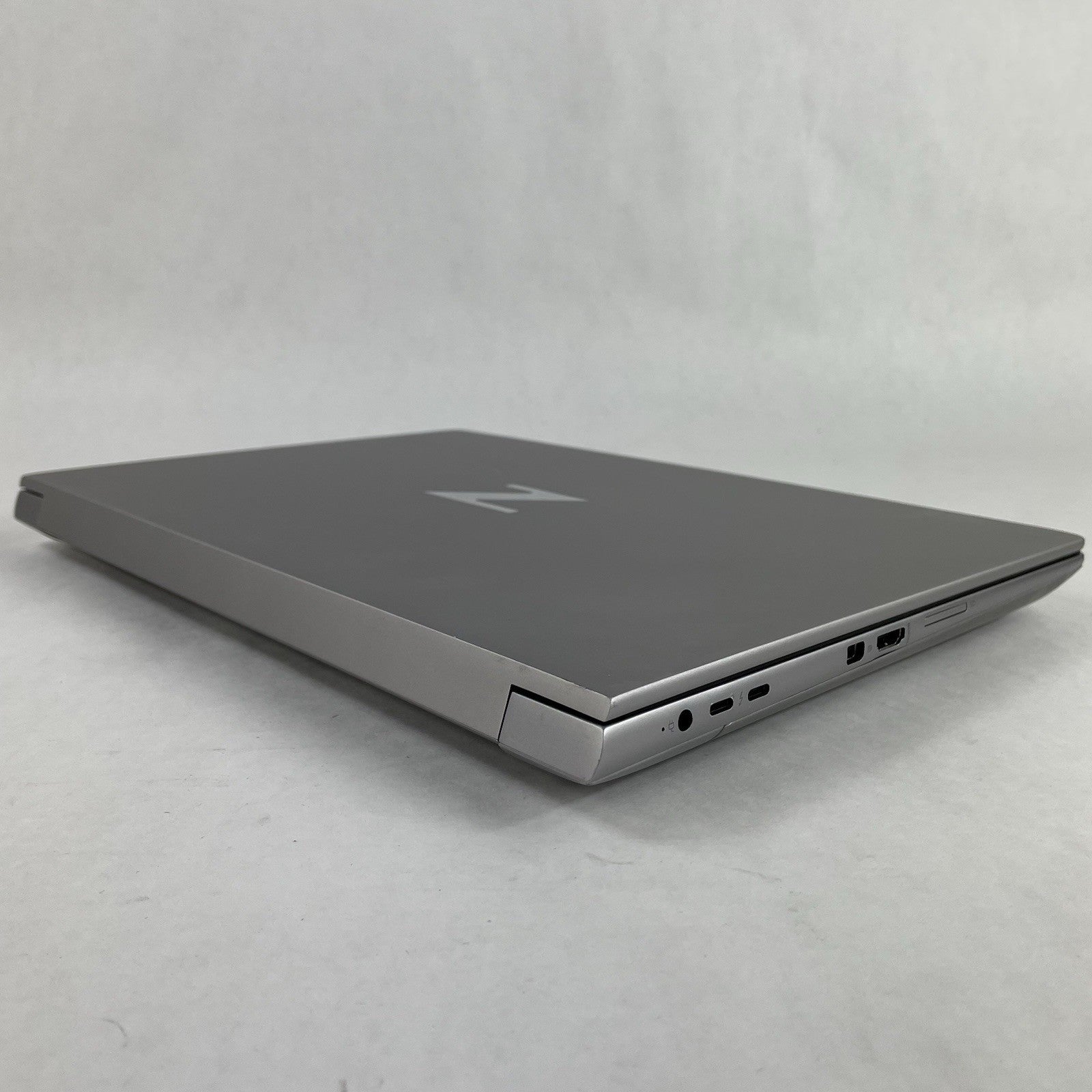 HP ZBook Fury 16 G9 16" i7-12850HX 4.158 GHz 16 GB RAM No SSD/OS/AC/Battery/GPU8
