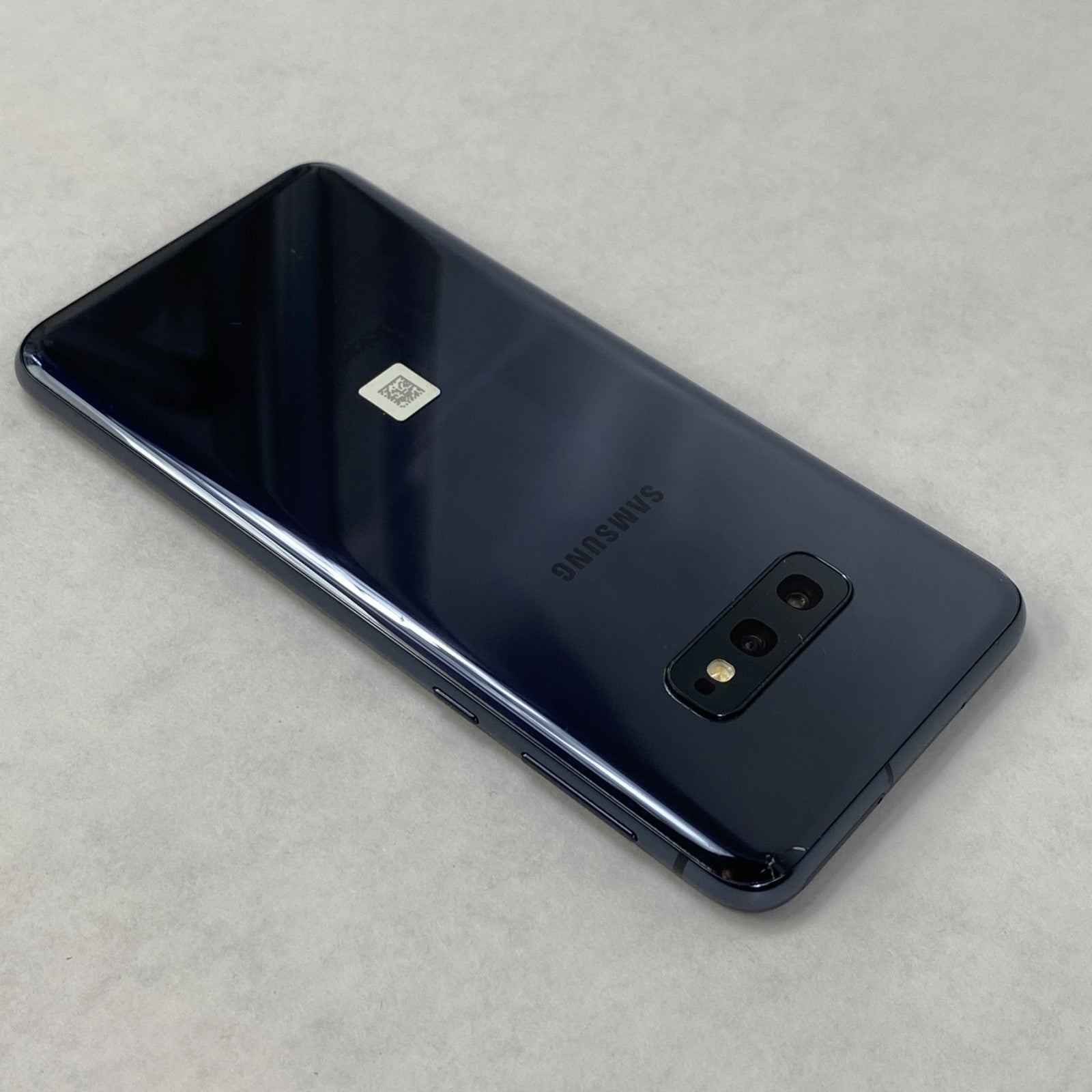 Samsung Galaxy S10e SM-G970U 128GB Verizon 5.8" Prism Blue13