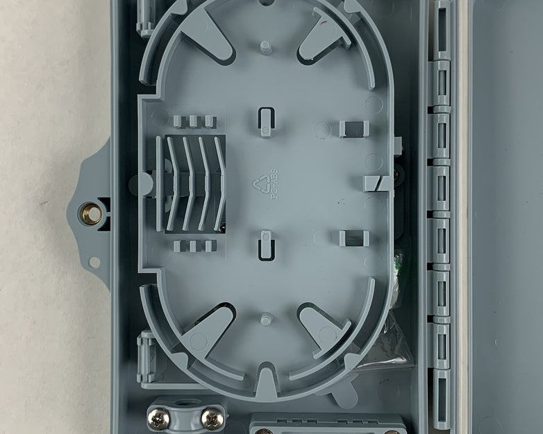 Bud Industries FBR-11606 Fiber-Optic Distribution Box Box Opened 7"x4"
